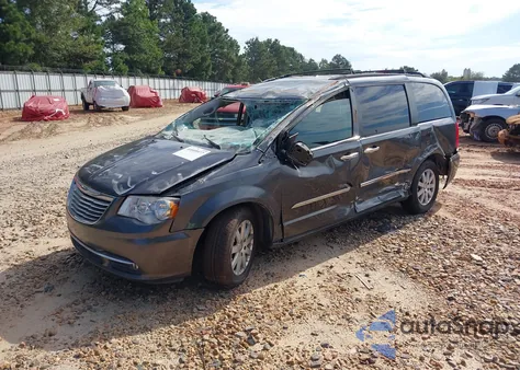 2016 Chrysler Town & Country Touring from USA, damaged, VIN 2C4RC1BG9GR200325